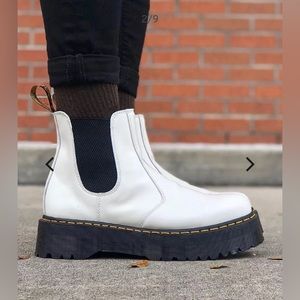 2976 SMOOTH LEATHER PLATFORM CHELSEA BOOTS